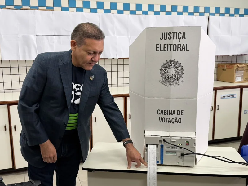 Tse inicia apuração e Tarcísio aparece com 70% dos votos