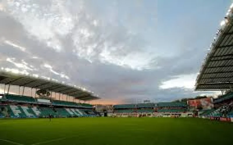 Last train from Tallinn delayed 25 minutes for Estonia Vs Iceland match