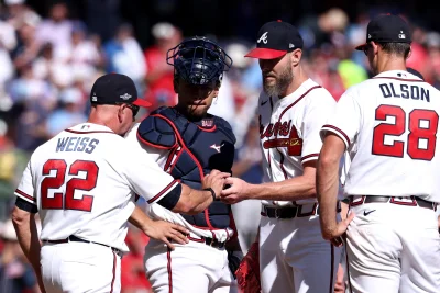 Chris Sale vs. Yoshinobu Yamamoto rematch after 1-0 shutout — Yamamoto faces another brutal test