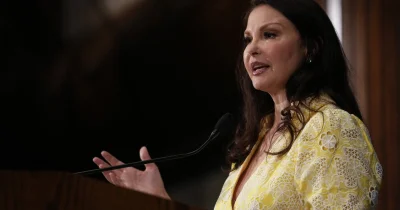 Ashley Judd says  men raped women at UK fraternity houses
