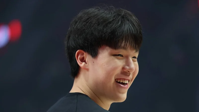 Yang Hansen as playmaking five faces slow rookie start