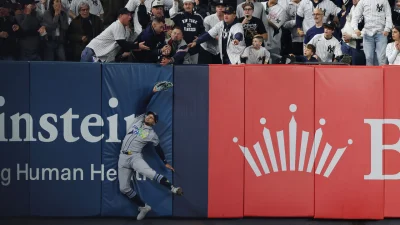 Anthony Volpe HR overturned to double after fan interference — Yankees Fan Interference has the Bronx talking again