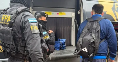 Secuestro de éxtasis, cocaína y marihuana sobre la Ruta 9 antes de Instituto Vs Boca Juniors