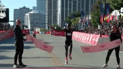 Amos Kipruto wins Chicago Marathon in 2:01.09 after finally turning podium pressure into a title — Chicago Marathon Winner
