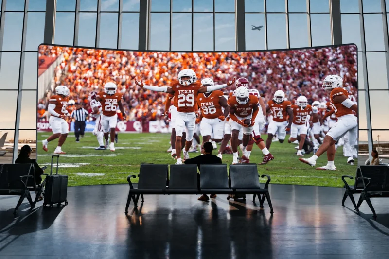 Oklahoma Vs Texas chosen as Meta launches first immersive college football stream on Quest