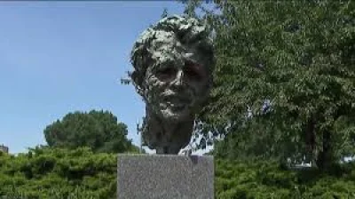 Thieves steal Robert Kennedy bust from RFK Stadium campus