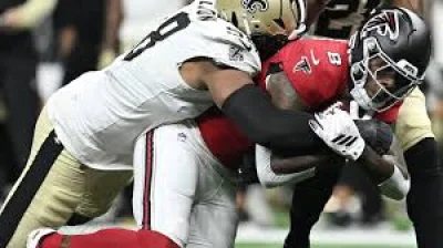 Austin Hooper had no official target in the first half vs. the Ravens