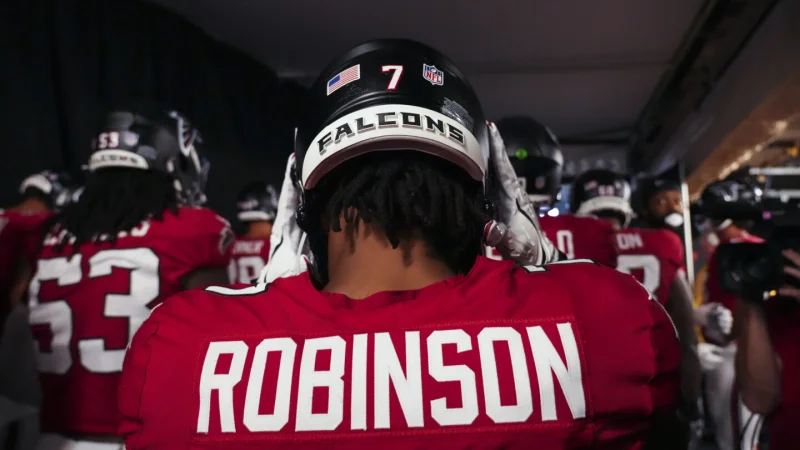 Bijan Robinson Stats: Falcons star averages 145.4 yards per game in prime time
