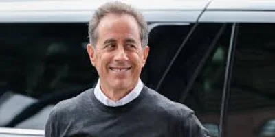 Jerry Seinfeld Tells Chicago Hecklers He’ll Send Ticket Money to Israel