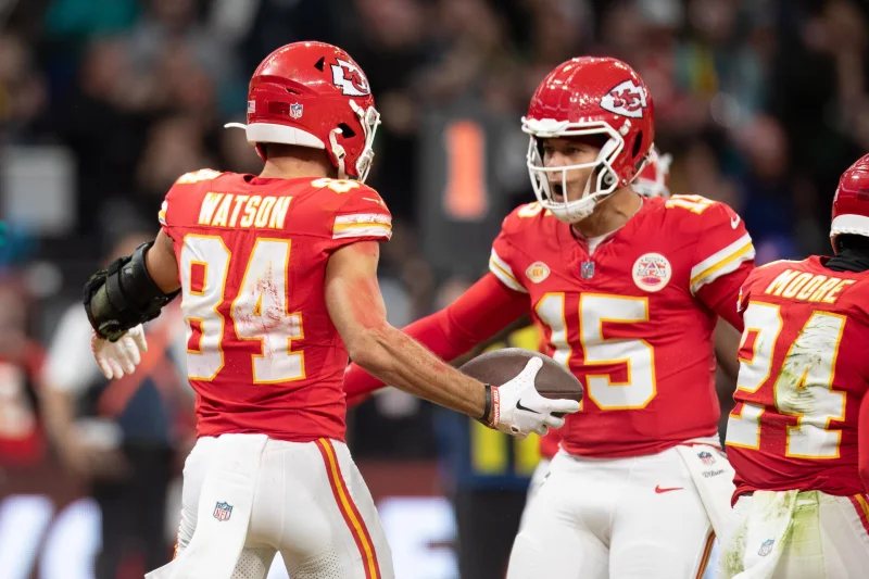 Chiefs sign Justin Watson to practice squad - Tyreek Hill News takes on a new angle as Kansas City hunts for depth