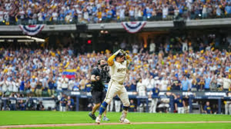 Baseball Tonight: Brewers take 2-0 NLCS lead with 7-4 Game 2 win