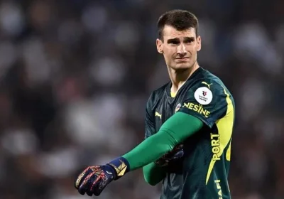 Dominik Livakovic set for bench role in Galatasaray Vs Barcelona as Hansi Flick sticks with Joan Garcia
