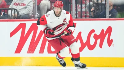Jordan Staal out 1-2 months with torn calf for Hurricanes Hockey