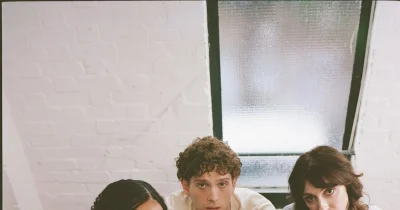Leo Reich Sets It Gets Worse on Channel 4 in London
