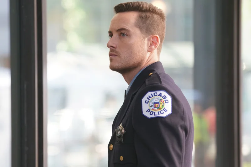 Jesse Lee Soffer Directs Season 14 as Is Atwater Leaving Chicago Pd Turns on Kevin Atwater