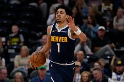 Julian Strawther leaves preseason game with left leg injury