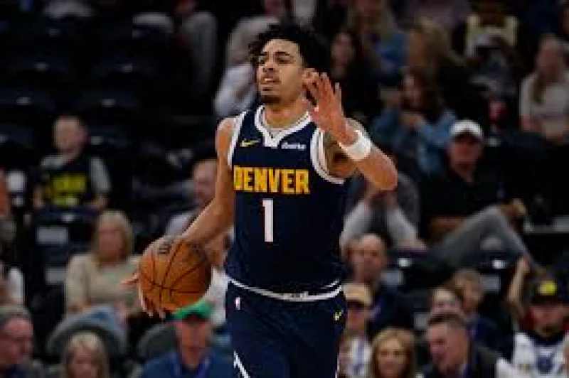 Julian Strawther leaves preseason game with left leg injury