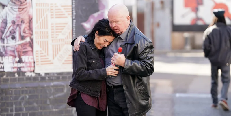 Kat Slater spirals over Zoe Slater death in October 14 episode