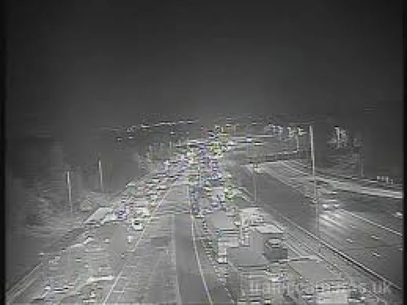 National Highways warns of delays after M60 closes near Junction 17