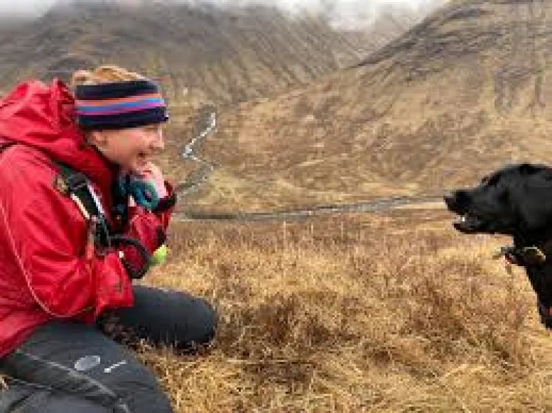 Dr Texa Sim names Sgiath animal of the year for sea vomit hunt — Vomiting Seaweed Dog