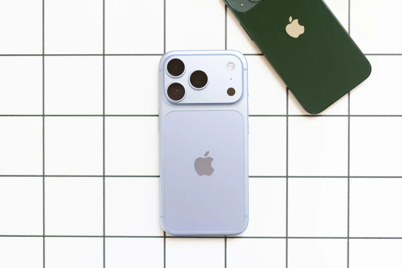 Apple Sets Iphone Duo Release Date With iPhone Handoff for Two iPhones
