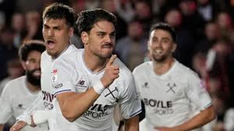 Tomas Soucek doubles up in West Ham’s 6-0 win over nine-man Lincoln — Lincoln Red Imps