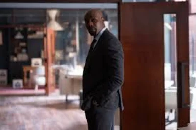 Morris Chestnut says A Different World role paid $1,500 weekly