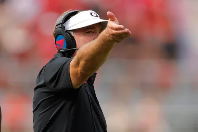 Georgia Bulldogs vs. Auburn Tigers in Athens as live thread kicks off before kickoff