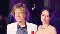 Melanie Hamrick and Mick Jagger lead British Museum Ball in gold and red — Mick Jagger British Museum Event