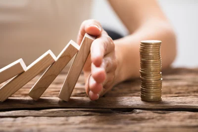 SCHD Leverages 6 Holdings for 14.1% as Schd And Vig 10-year Returns Loom