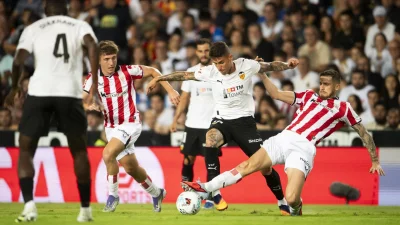 Javier Aguirre's Debut Adds a New Layer to Valencia Vs Athletic at Mestalla