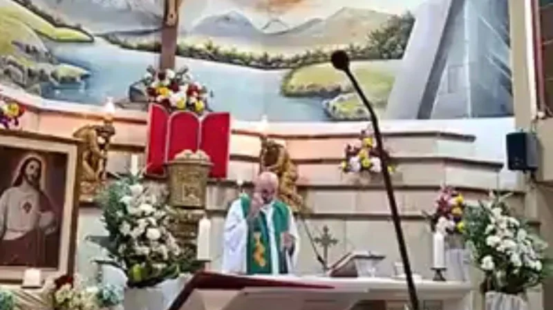 Patricio Alfredo Sánchez Molinari Dies After Crucifix Falls in Guayaquil — Catholic Priest