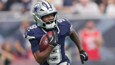 KaVontae Turpin injured on opening kickoff as Cowboys lose Pro Bowl returner early