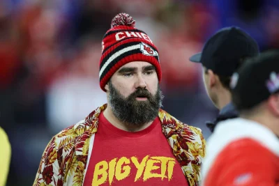 Jason Kelce to host Arrowhead tailgate before Chiefs face Chargers in Kc Chiefs Game