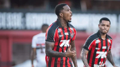 Seedorf still cannot coach Corinthians from the bench as Corinthians Vs Vitória closes the 31ª rodada