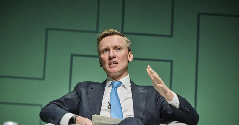 Torsten Bell Backs Value for Money Despite DC Herding Risks