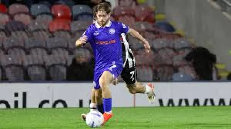 Ian Henderson's 88th-minute equaliser earns Rochdale a 2-2 draw with Grimsby Town — Rochdale A.f.c. Vs Grimsby Town F.c. Standings