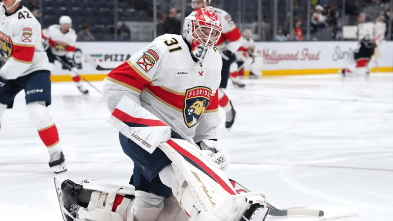 Cooper Black Hockey: Black set for 6-foot-9 NHL debut