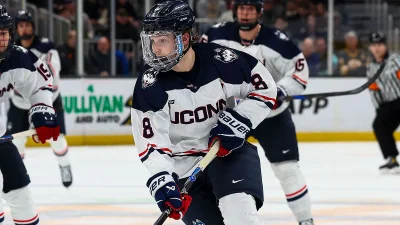 Ice Hockey: No. 3 North Dakota visits Minnesota in 307th all-time meeting