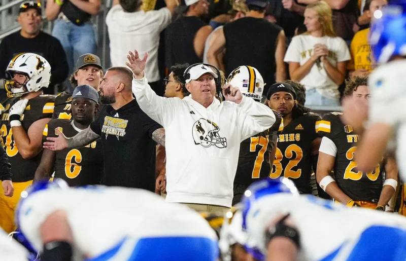 7 p.m. on The CW gives Air Force Vs. Wyoming a rivalry stage with turnover stakes