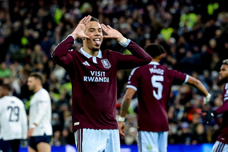 Alysson gives Unai Emery a selection dilemma ahead of Manchester City