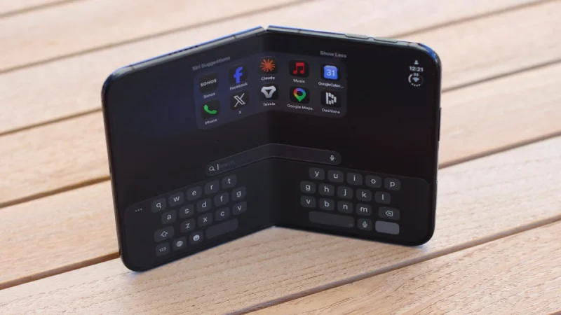CNET Tests iPhone Duo Fold-A-Phone With 900-Fold Pace — Iphone Dual-screen Crack
