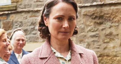 Siegfried Farnon admits Mrs Hall feelings in All Creatures Great And Small