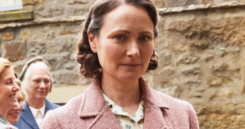 Siegfried Farnon admits Mrs Hall feelings in All Creatures Great And Small