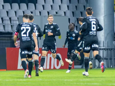 Jovo Lukic's hat-trick powers Universitatea Cluj past Corvinul — Digi Sport 1 Live reaction shows a striker in full control