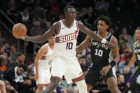 Khaman Maluach wins Suns starting center job for opener