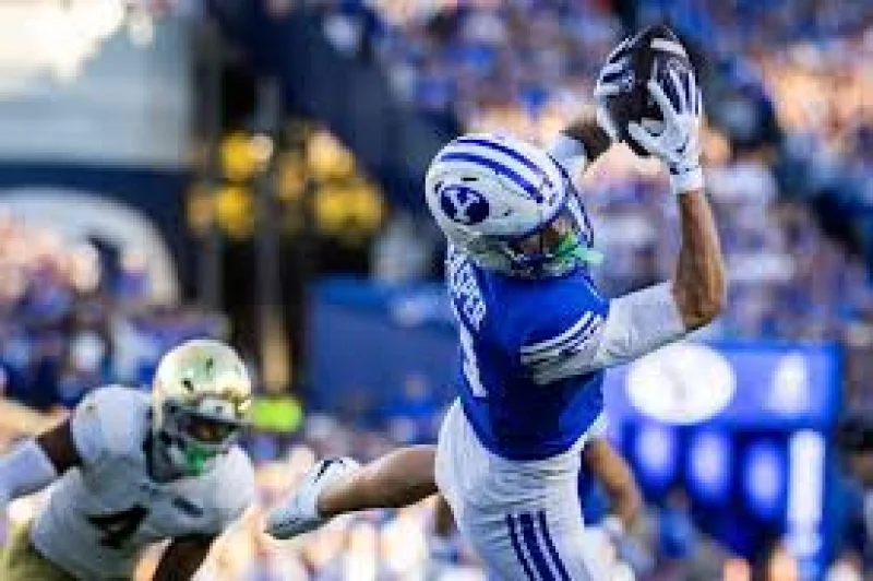 Kyler Kasper’s 15-yard trick-play touchdown helps BYU stun Notre Dame