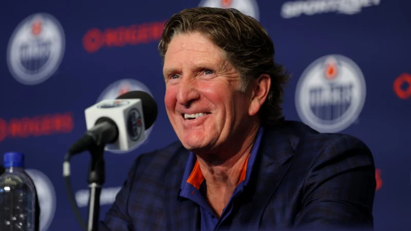 Mike Babcock faces Maple Leafs in Edmonton Saturday night — Maple Leafs Vs Oilers reunion adds extra layer