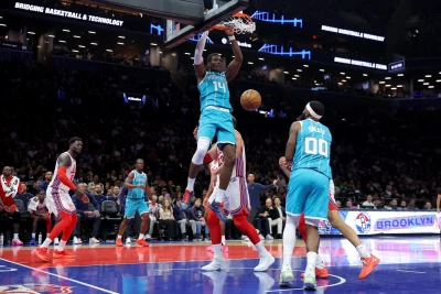 Moussa Diabaté’s 5 steals and 5 offensive rebounds helped Hornets beat Nets 110-103