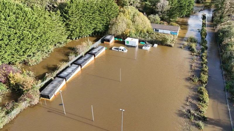 River Ely floods Cardiff homes and closes Ely Bridge